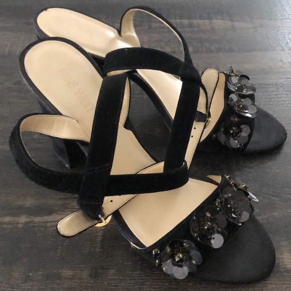 Nine West Flower Embellished Block Heel Sandals - Picture 4 of 4